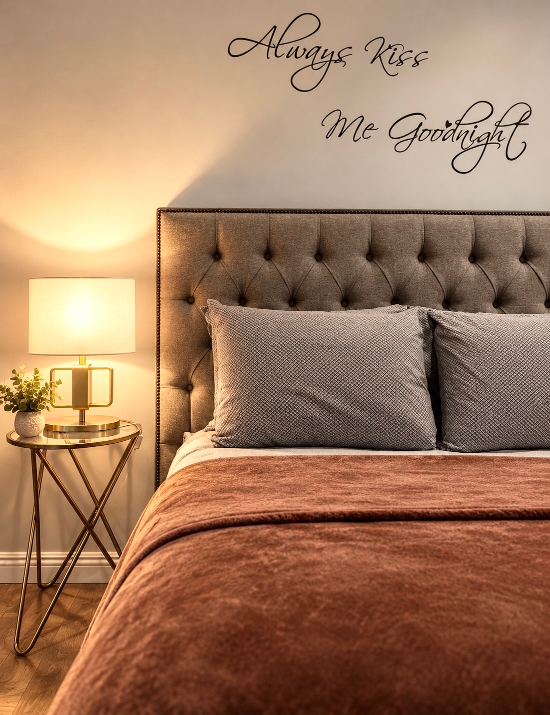 Closer view of the upholstered bed in Luxury Spanish Villa - HV1